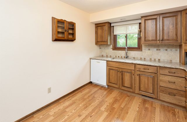 1913 NW 10th Street, Ankeny, IA 50023