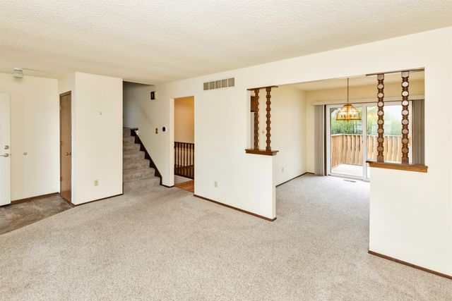 1913 NW 10th Street, Ankeny, IA 50023
