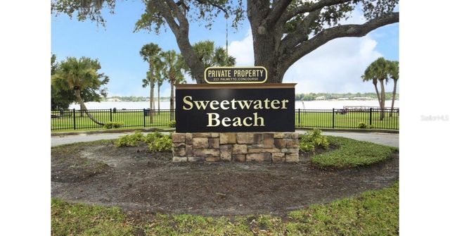 2435 SWEETWATER COUNTRY CLUB PLACE DRIVE, Apopka, FL 32712