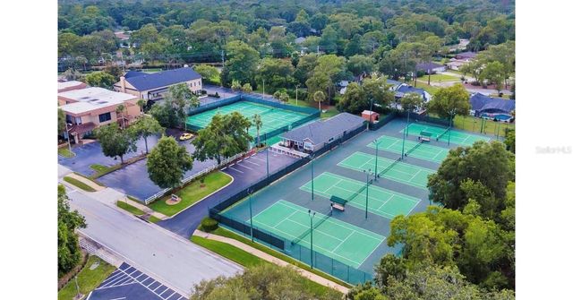 2435 SWEETWATER COUNTRY CLUB PLACE DRIVE, Apopka, FL 32712