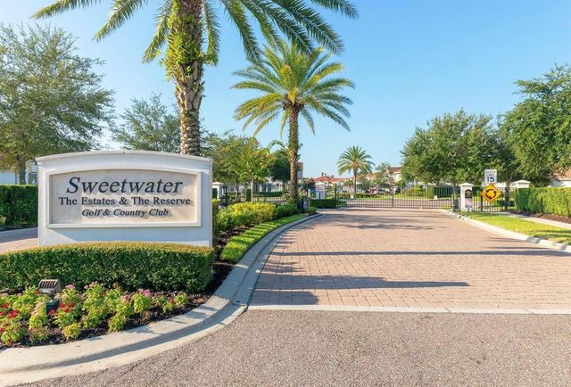 2435 SWEETWATER COUNTRY CLUB PLACE DRIVE, Apopka, FL 32712