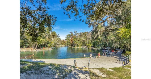 2435 SWEETWATER COUNTRY CLUB PLACE DRIVE, Apopka, FL 32712