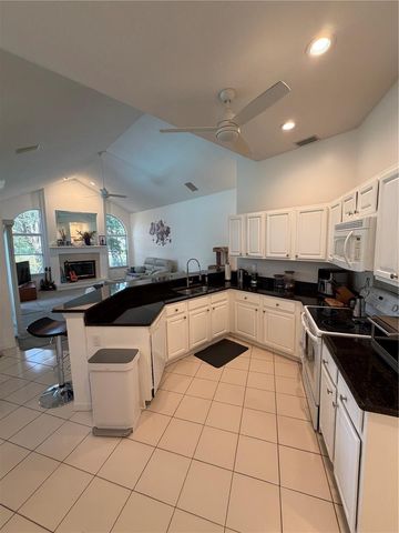 2435 SWEETWATER COUNTRY CLUB PLACE DRIVE, Apopka, FL 32712