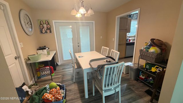 2219 LOU Drive W, Jacksonville, FL 32216
