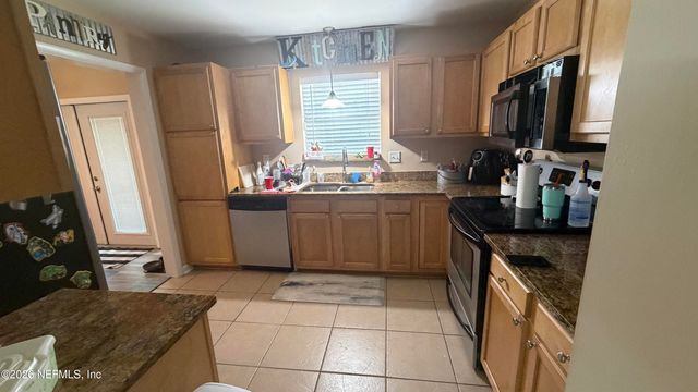 2219 LOU Drive W, Jacksonville, FL 32216