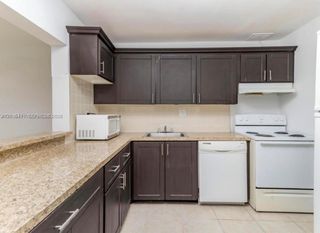 7900 Fairview Dr 105, Tamarac, FL 33321