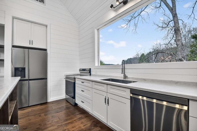 1772 River Road, Mineral Bluff, GA 30559