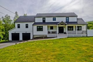 56 Margaret St, Monson, MA 01057