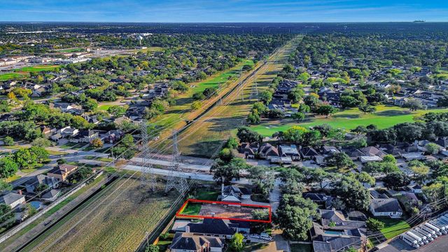 319 Power Court, Sugar Land, TX 77478