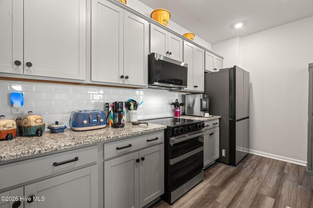 353 Mayflower Drive NW, Calabash, NC 28467