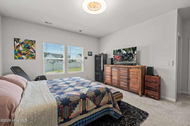 353 Mayflower Drive NW, Calabash, NC 28467