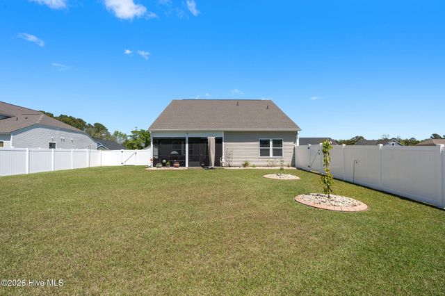 353 Mayflower Drive NW, Calabash, NC 28467
