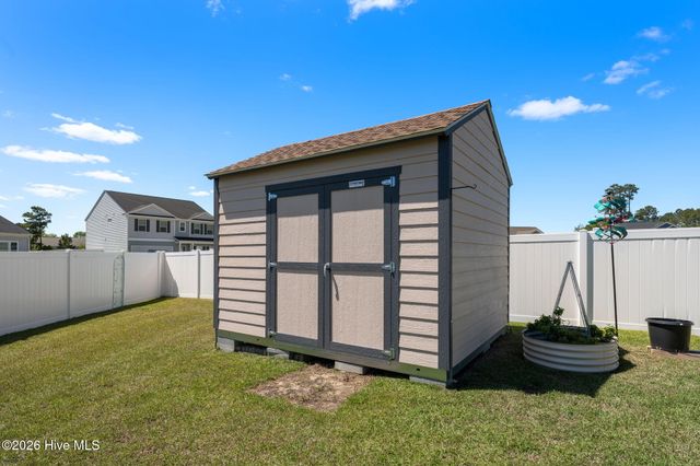 353 Mayflower Drive NW, Calabash, NC 28467