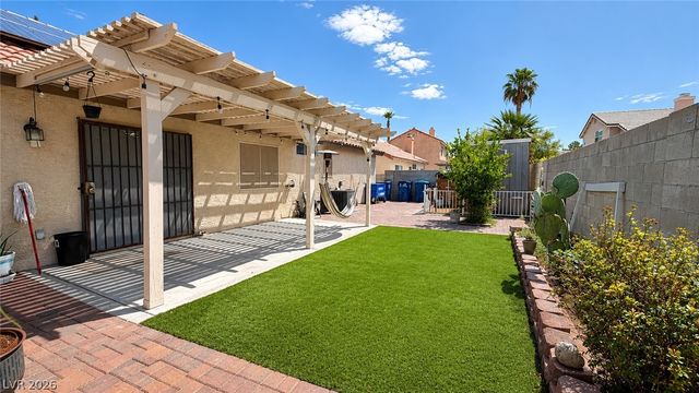 1687 Bent Arrow Drive, North Las Vegas, NV 89031