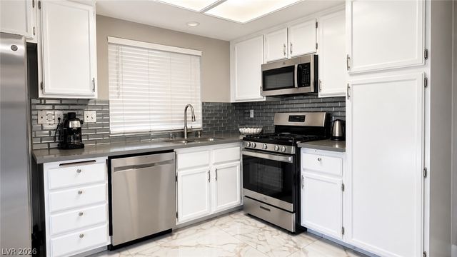 1687 Bent Arrow Drive, North Las Vegas, NV 89031