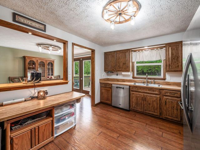 6105 Houseman Road, Ostrander, OH 43061