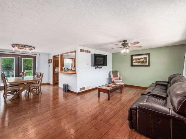 6105 Houseman Road, Ostrander, OH 43061