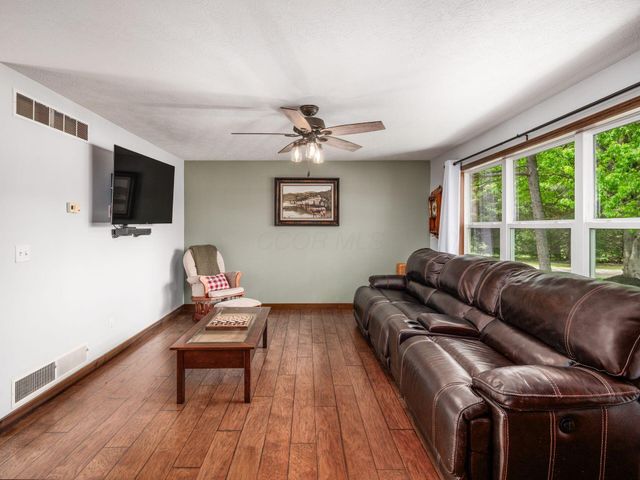 6105 Houseman Road, Ostrander, OH 43061