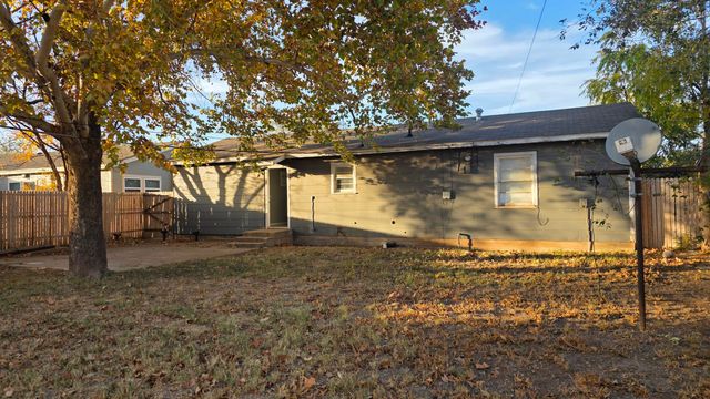 4415 45th Street, Lubbock, TX 79414