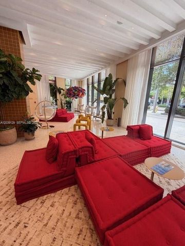 90 NE 32 823 823, Miami, FL 33137