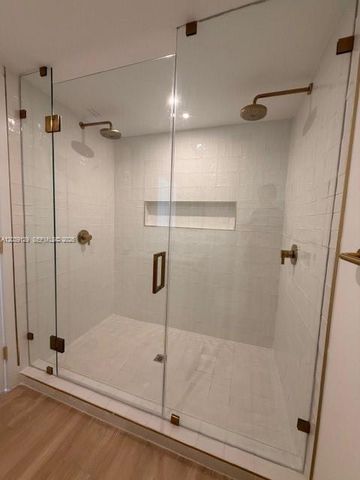 90 NE 32 823 823, Miami, FL 33137