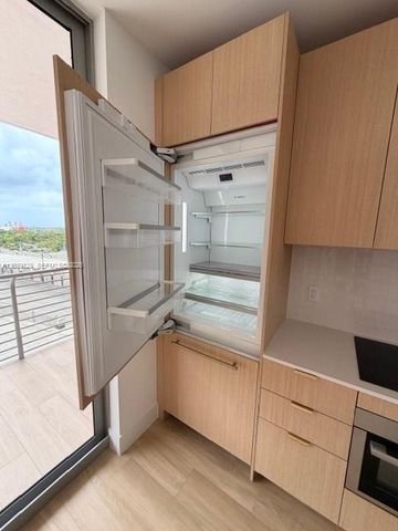 90 NE 32 823 823, Miami, FL 33137