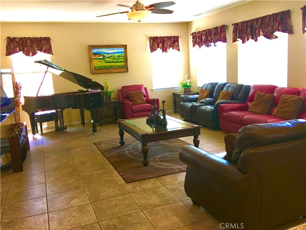 32350 Hearth Glen Court, Winchester, CA 92596 — photo 2