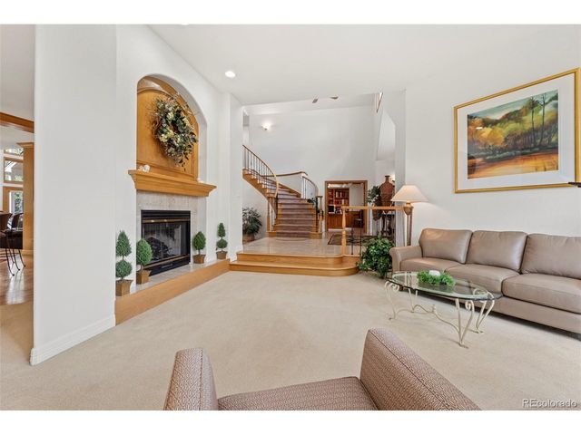 8478 Haystack Ct, Niwot, CO 80503