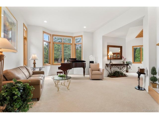 8478 Haystack Ct, Niwot, CO 80503