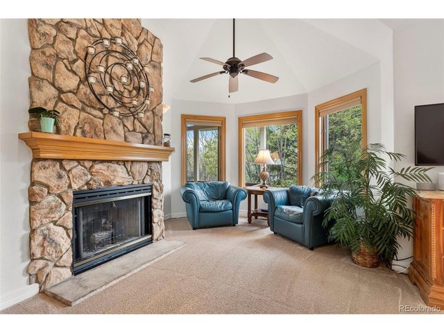 8478 Haystack Ct, Niwot, CO 80503