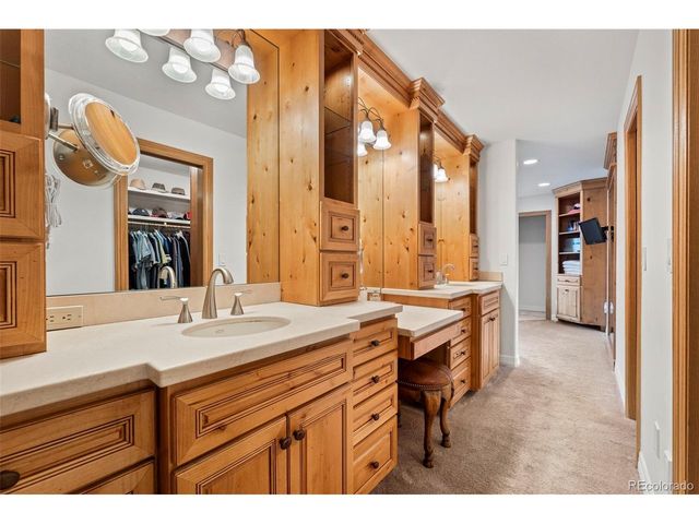 8478 Haystack Ct, Niwot, CO 80503