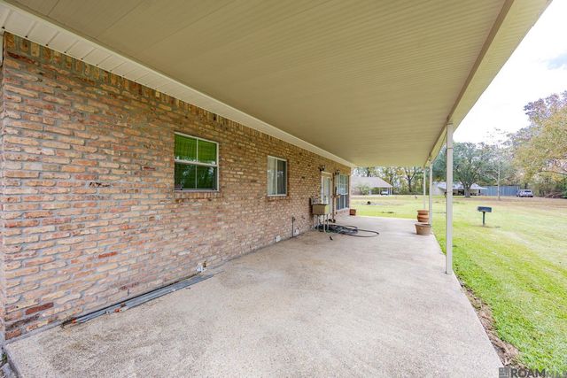 37213 Swamp Rd, Prairieville, LA 70769