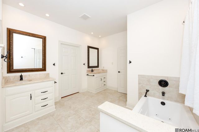 37213 Swamp Rd, Prairieville, LA 70769