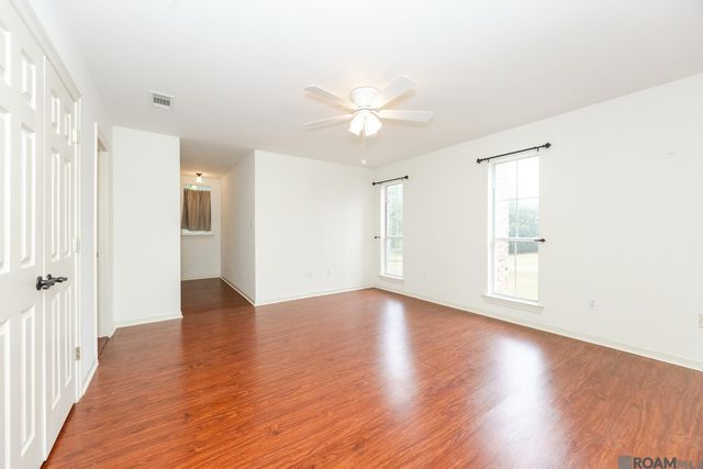 37213 Swamp Rd, Prairieville, LA 70769