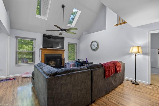 4041 Hargrove LNDG, Suffolk, VA 23435