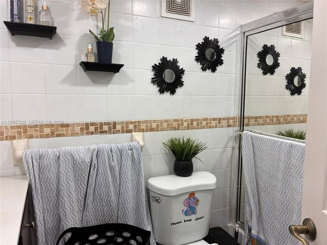 1900 W 68th St G103, Hialeah, FL 33014