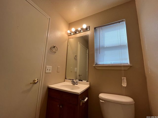 7034 HALLIE RDG, San Antonio, TX 78227