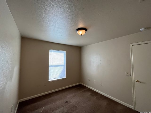 7034 HALLIE RDG, San Antonio, TX 78227