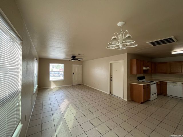 7034 HALLIE RDG, San Antonio, TX 78227