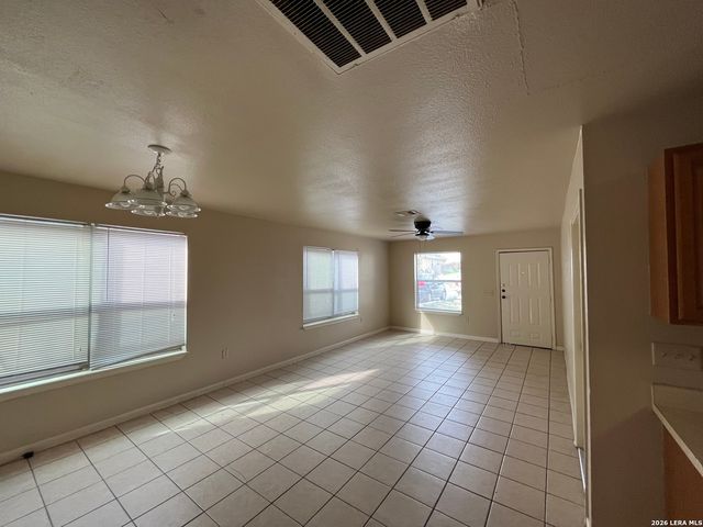 7034 HALLIE RDG, San Antonio, TX 78227