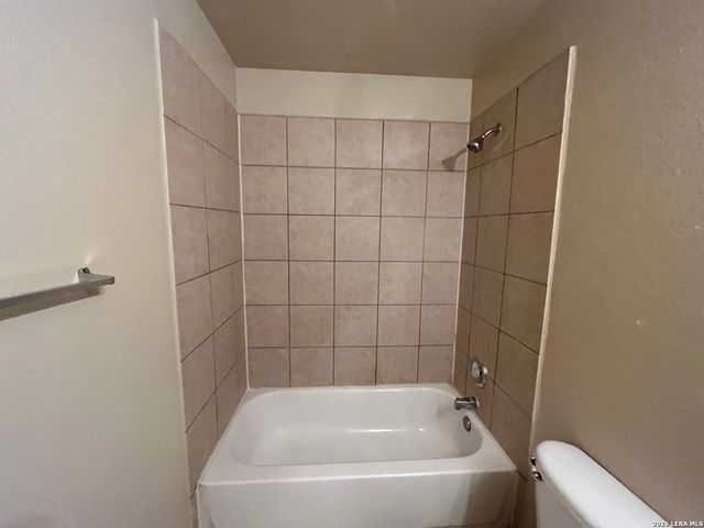 7034 HALLIE RDG, San Antonio, TX 78227