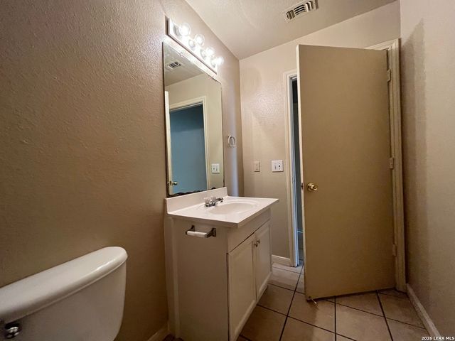 7034 HALLIE RDG, San Antonio, TX 78227