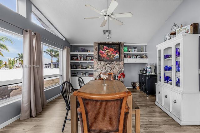 211 47th St, Cape Coral, FL 33914