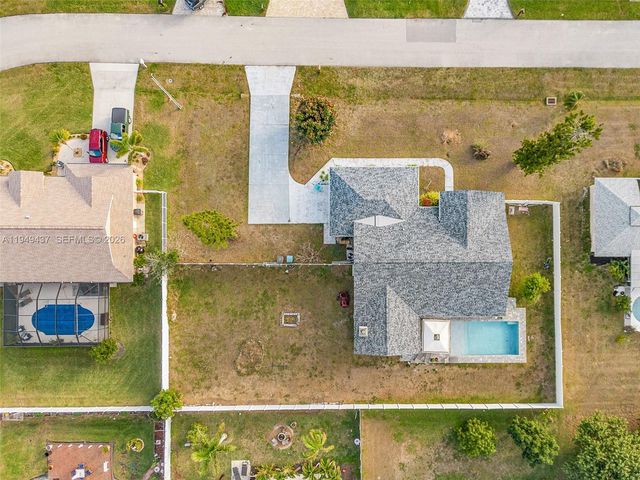 211 47th St, Cape Coral, FL 33914