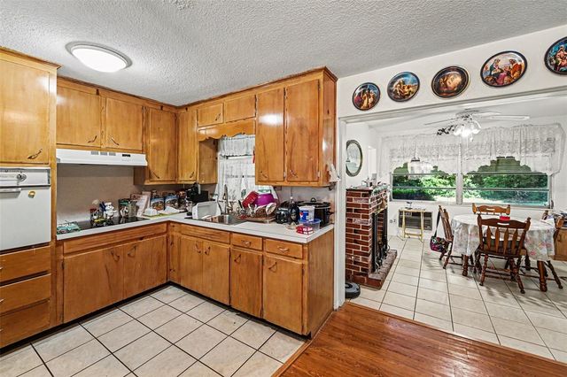 4040 19TH ST N, St Petersburg, FL 33714