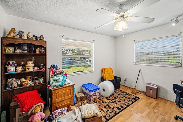 4040 19TH ST N, St Petersburg, FL 33714