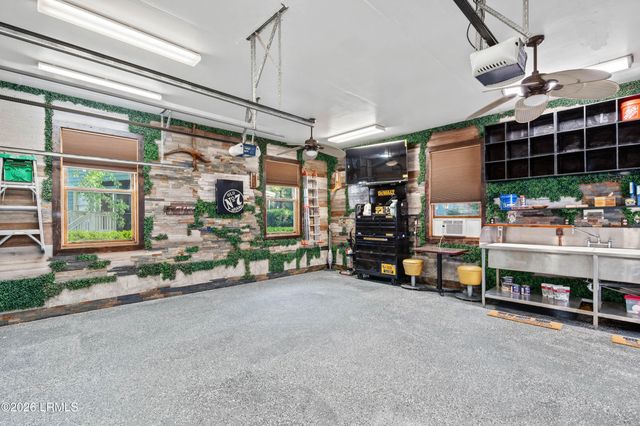 4 Brisbane Drive, Beaufort, SC 29902