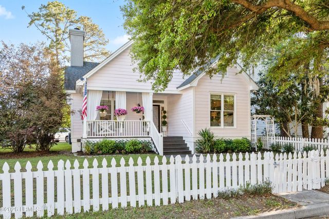 4 Brisbane Drive, Beaufort, SC 29902