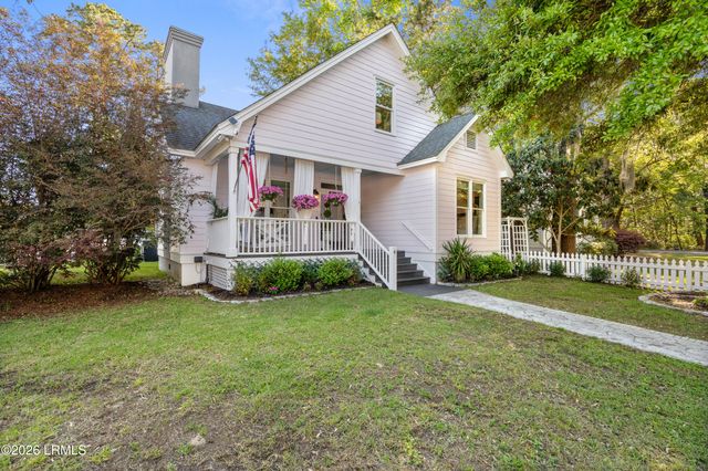 4 Brisbane Drive, Beaufort, SC 29902