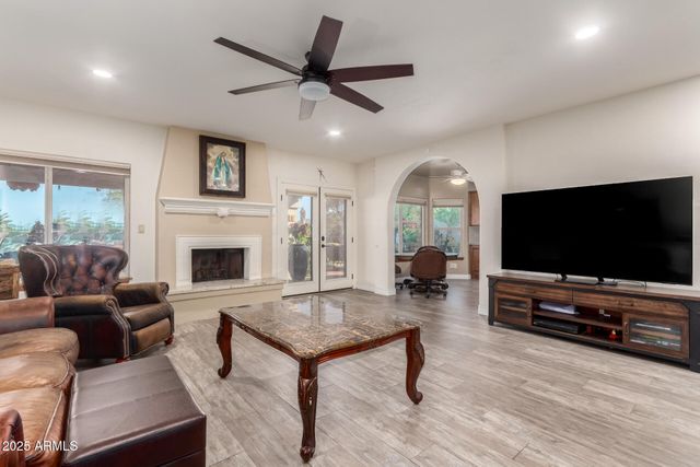 10425 N 23RD Street, Phoenix, AZ 85028